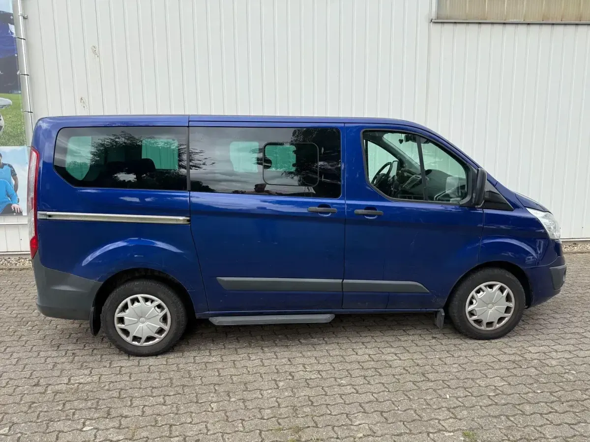 Gebraucht Ford Tourneo 125 PS (91 kW) 2015 Blau Kombi