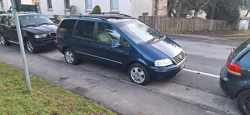 Gebraucht VW Sharan 131 PS (96 kW) 2004 Blau Van / Kleinbus