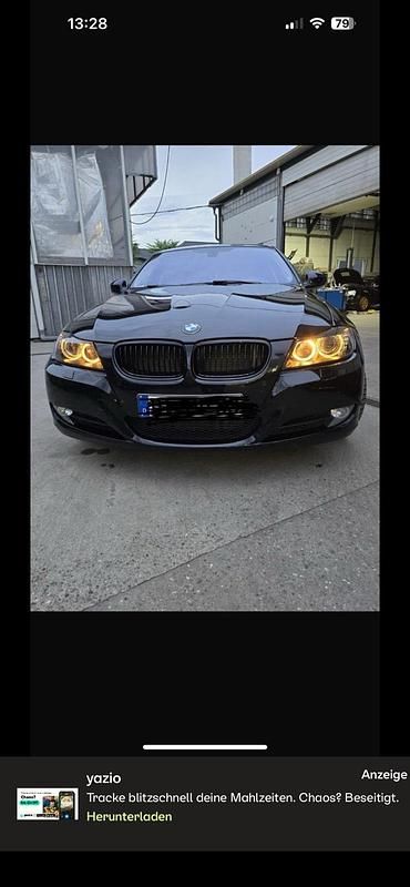 Gebraucht BMW 330 Sport Line 258 PS (189 kW) 2010 Schwarz Kombi