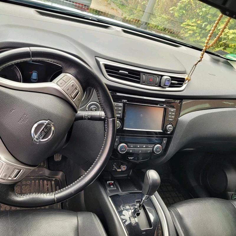 Schwarz Gebraucht 2014 Nissan X-Trail SUV | 13.800 € (Teuer) - Bild 1/4