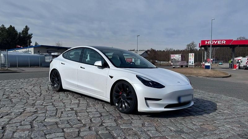 Gebraucht Tesla Model 3 Performance 377 kW (513 PS) 2023 Weiß Limousine