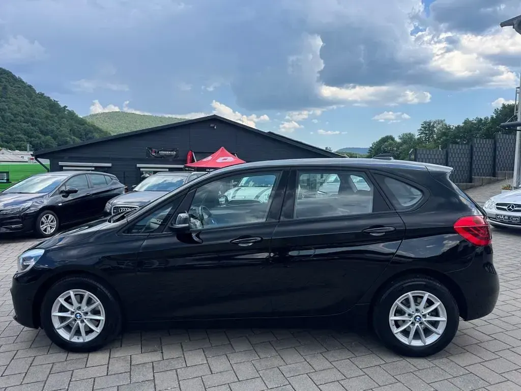 Gebraucht BMW 218 Advantage 136 PS (100 kW) 2015 Schwarz Limousine
