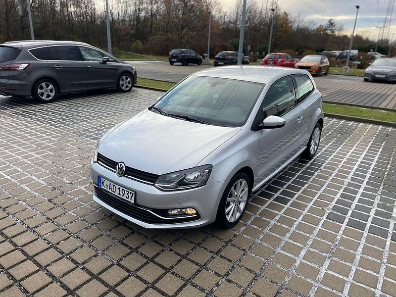Silber Gebraucht 2017 VW Polo Highline Kleinwagen | 9.900 € (Guter Preis) - Bild 1/4