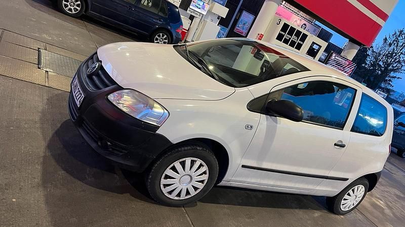 Gebraucht VW Fox 55 PS (40 kW) 2004 Weiß Kleinwagen