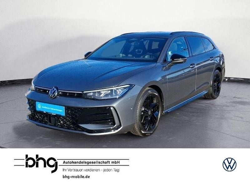 Diabasgrau metallic Gebraucht 2025 VW Passat R-line Kombi | 40.490 € (Guter Preis) - Bild 1/4
