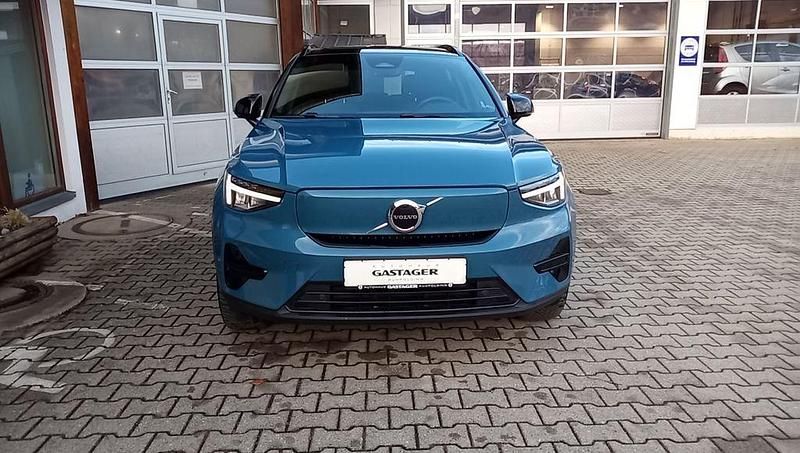 Gebraucht Volvo XC40 Plus 169 kW (231 PS) 2022 Blau SUV