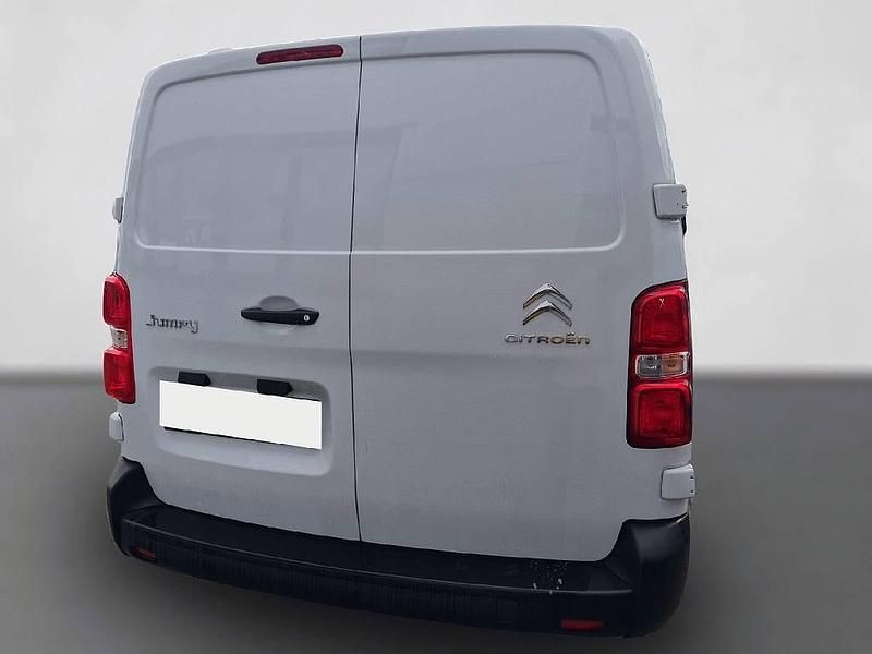 Second-hand Citroën Jumpy 102 CP (75 kW) 2022 Alb Monovolum