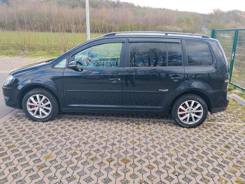 Gebraucht VW Touran 140 PS (102 kW) 2010 Schwarz Van / Kleinbus