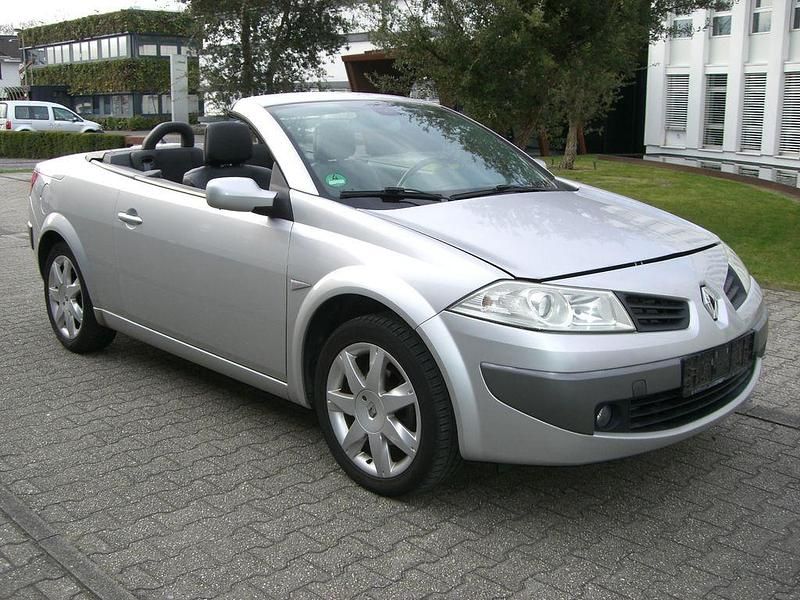 Gebraucht Renault Mégane Cabriolet 135 PS (99 kW) 2006 Silber Cabrio