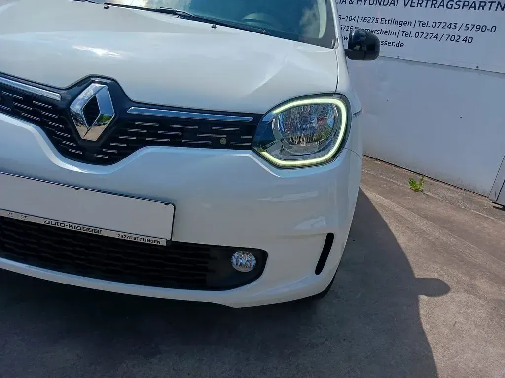 Gebraucht Renault Twingo Techno 60 kW (82 PS) 2023 Weiß Kleinwagen