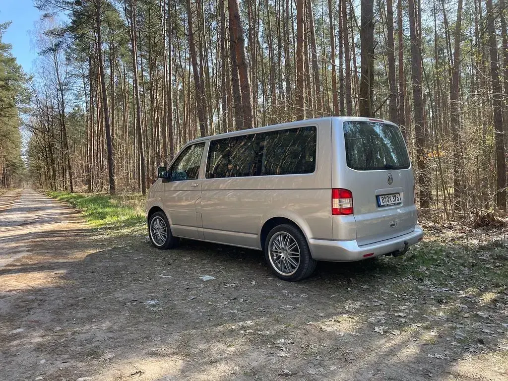 Używany VW Caravelle 105 KM (77 kW) 2005 Srebrny Van