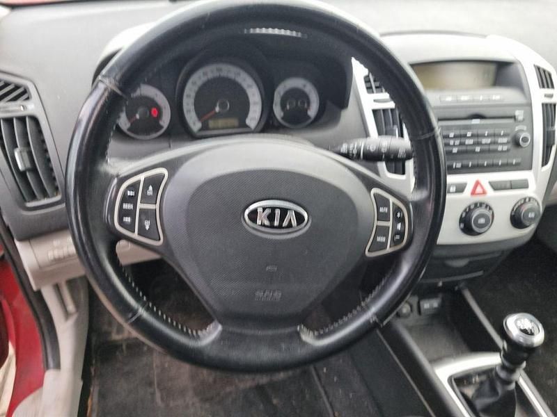 Usado Kia Ceed EX 90 HP (66 kW) 2007 Vermelho Citadino