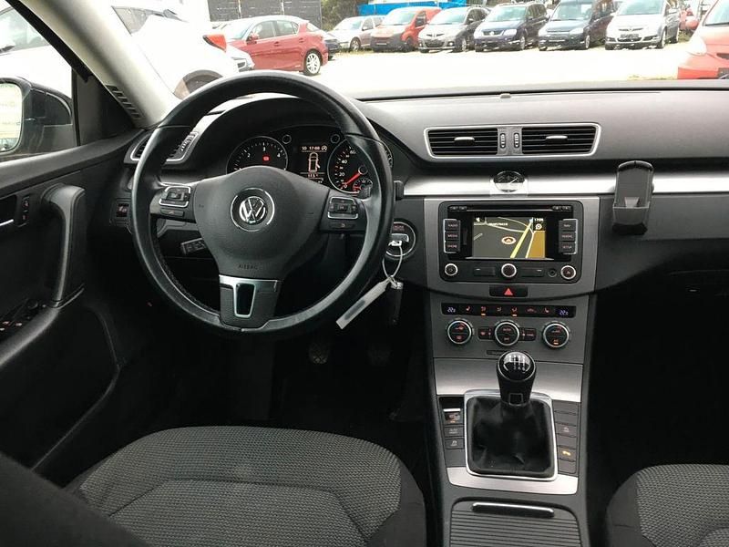 Gebraucht VW Passat Comfortline 140 PS (102 kW) 2014 Schwarz Kombi