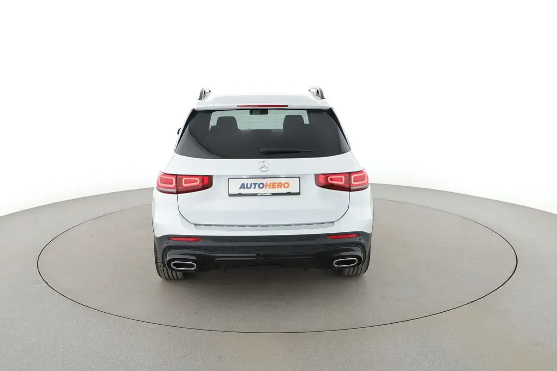 Gebraucht Mercedes GLB200 AMG line 163 PS (119 kW) 2023 Weiß SUV