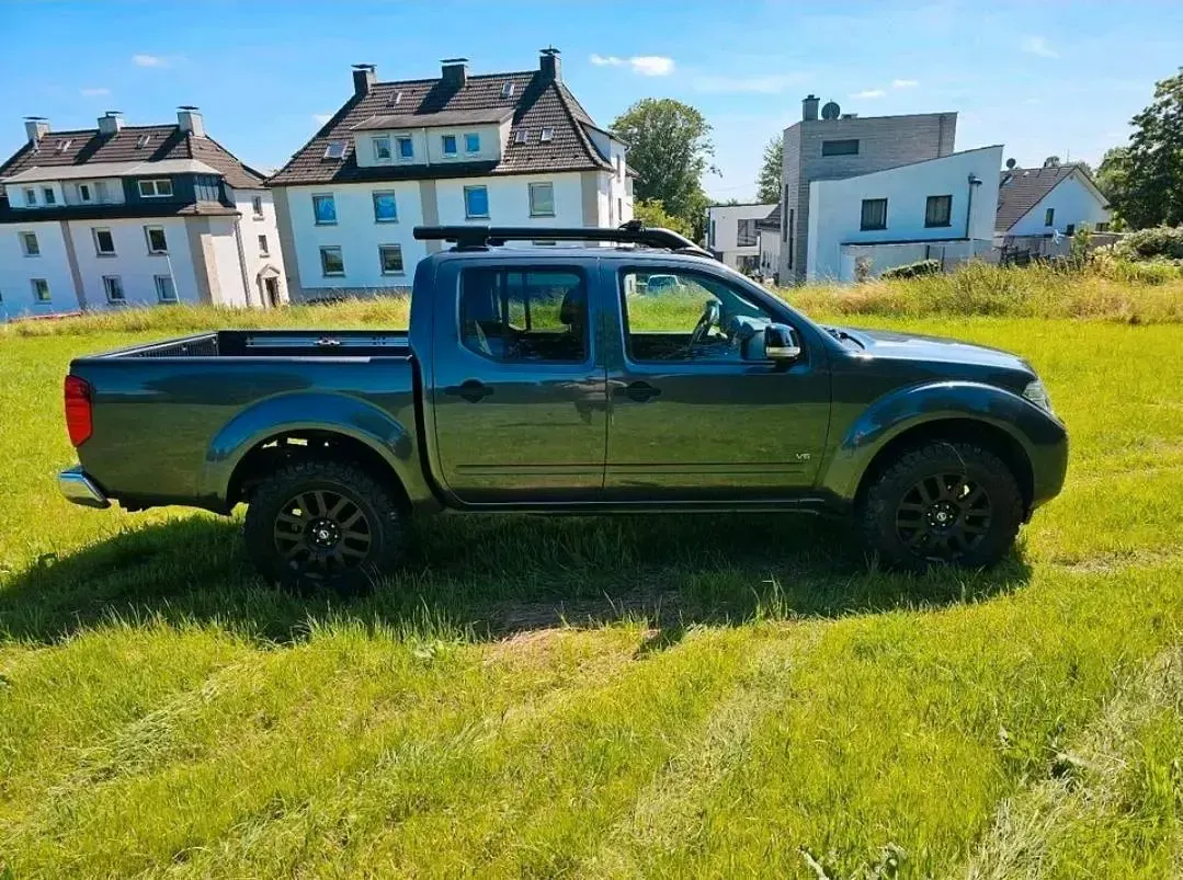 Gebraucht Nissan Navara 231 PS (169 kW) 2014 Grau Pickup
