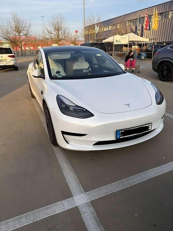 Occasion Tesla Model 3 Standard Range Plus 225 kW (306 ch) 2022 Berline