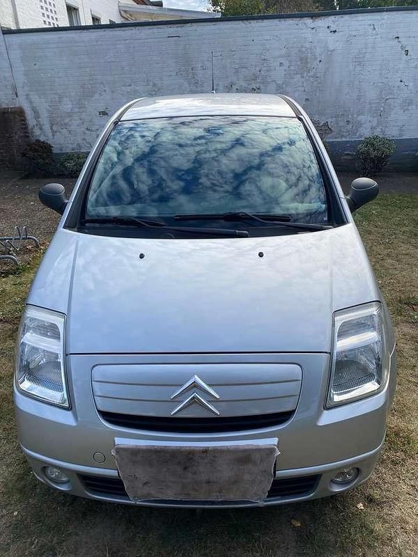 Gebraucht Citroën C2 Comfort 73 PS (53 kW) 2008 Grau Kleinwagen