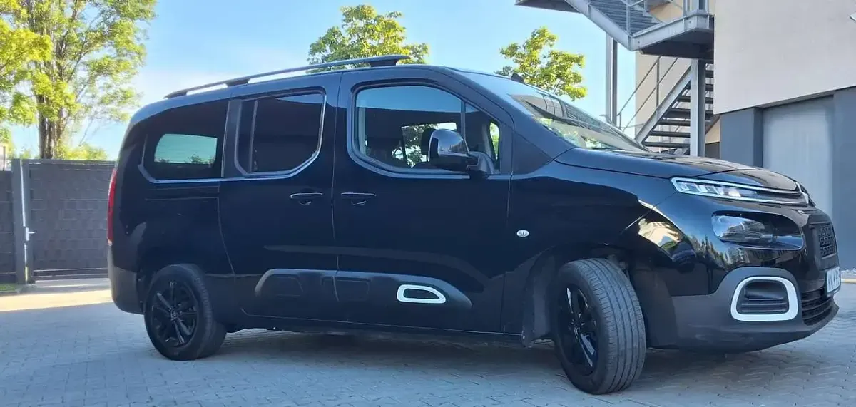 Gebraucht Citroën Berlingo Feel 131 PS (96 kW) 2021 Schwarz Van / Kleinbus