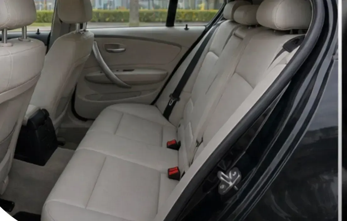Używany BMW 116 122 KM (89 kW) 2007 Srebrny Hatchback