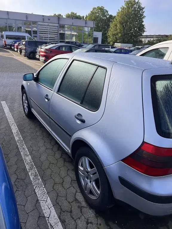 Gebraucht VW Golf IV Basis 75 PS (55 kW) 2001 Silber Limousine