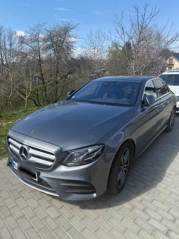 Grau Gebraucht 2019 Mercedes E400 AMG Limousine | 29.900 € (Superpreis) - Bild 1/4