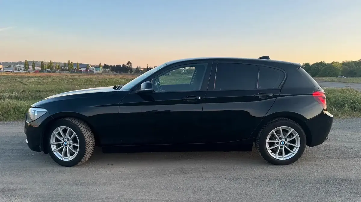 Gebraucht BMW 116 136 PS (100 kW) 2012 Schwarz Kleinwagen