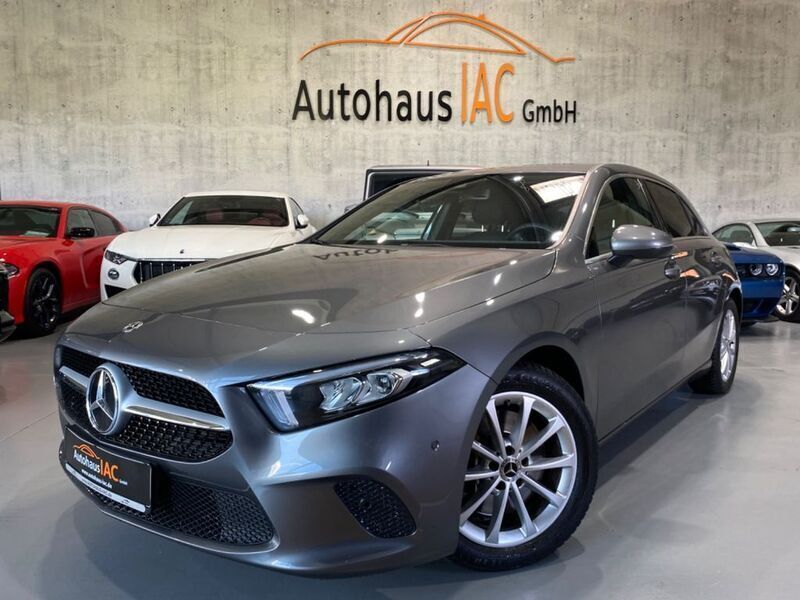 Grau Gebraucht 2019 Mercedes A250 Limousine | 22.800 € (Guter Preis) - Bild 1/4