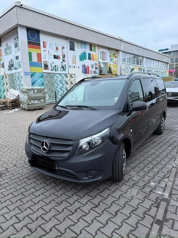 Gebraucht Mercedes Vito 163 PS (119 kW) 2019 Schwarz Van