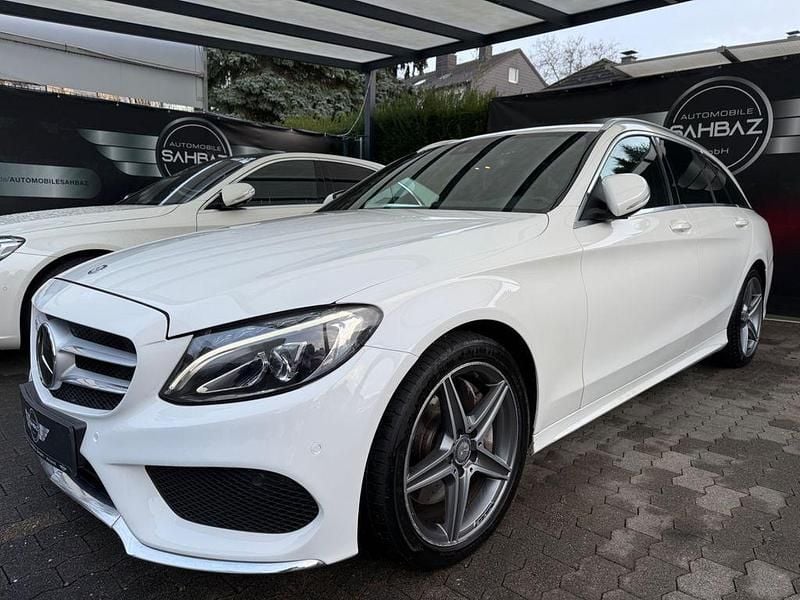 Weiß Gebraucht 2015 Mercedes C250 AMG line Limousine | 15.900 € (Guter Preis) - Bild 1/4