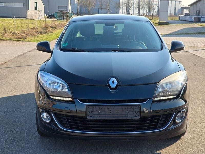Gebraucht Renault Mégane Bose Edition 116 PS (85 kW) 2012 Schwarz Limousine