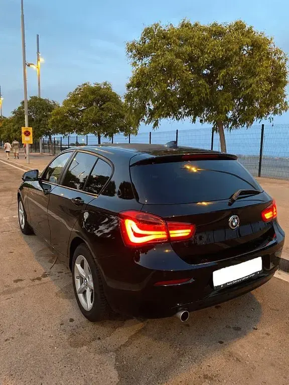Gebraucht BMW 116 116 PS (85 kW) 2015 Schwarz Kleinwagen