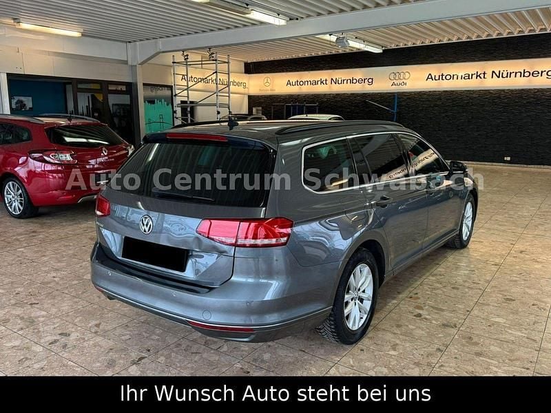Gebraucht VW Passat Comfortline 150 PS (110 kW) 2017 Grau Kombi