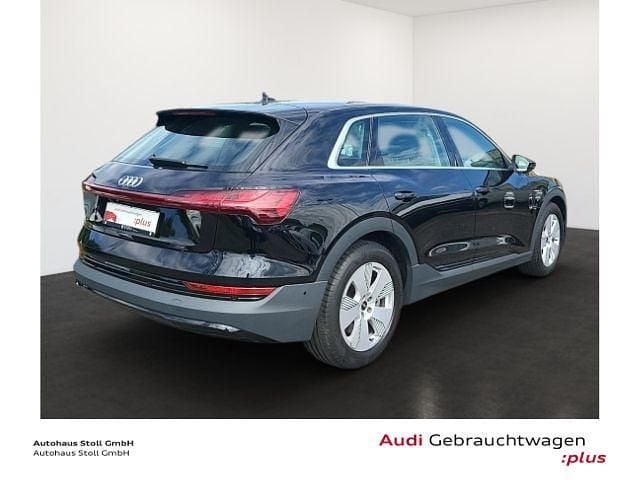 Gebraucht Audi e-tron Basis 230 kW (313 PS) 2021 Schwarz SUV