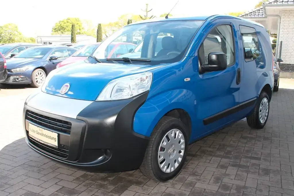 Gebraucht Fiat Fiorino Basis 73 PS (53 kW) 2011 Colore esterno (blau) Van / Kleinbus