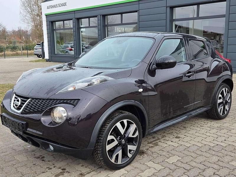 Gebraucht Nissan Juke Acenta 117 PS (86 kW) 2014 Violett/schwarz SUV