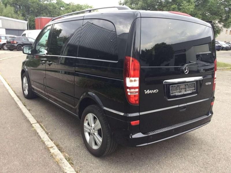 Obsidianschwarz Gebraucht 2012 Mercedes Viano Edition Van / Kleinbus | 14.900 € (Superpreis) - Bild 1/4