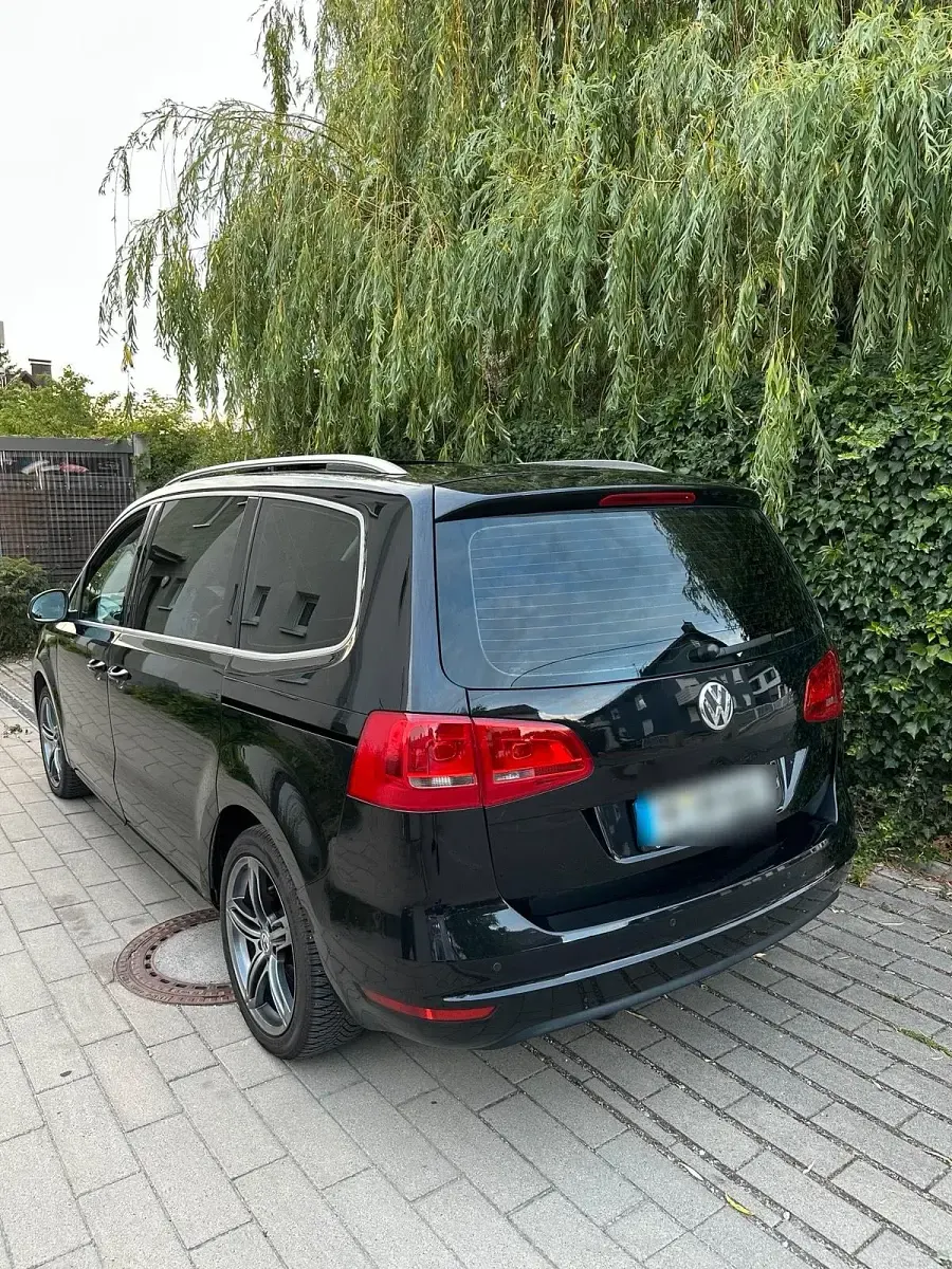 Gebraucht VW Sharan 177 PS (130 kW) 2012 Schwarz Van / Kleinbus