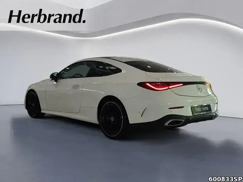 Gebraucht Mercedes CLE300 AMG 258 PS (189 kW) 2025 Unilack polarweiß Coupé