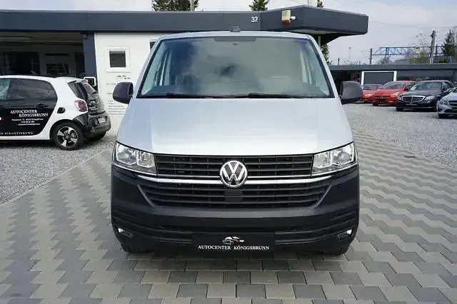 Używany VW Transporter 150 KM (110 kW) 2021 Srebrny Van