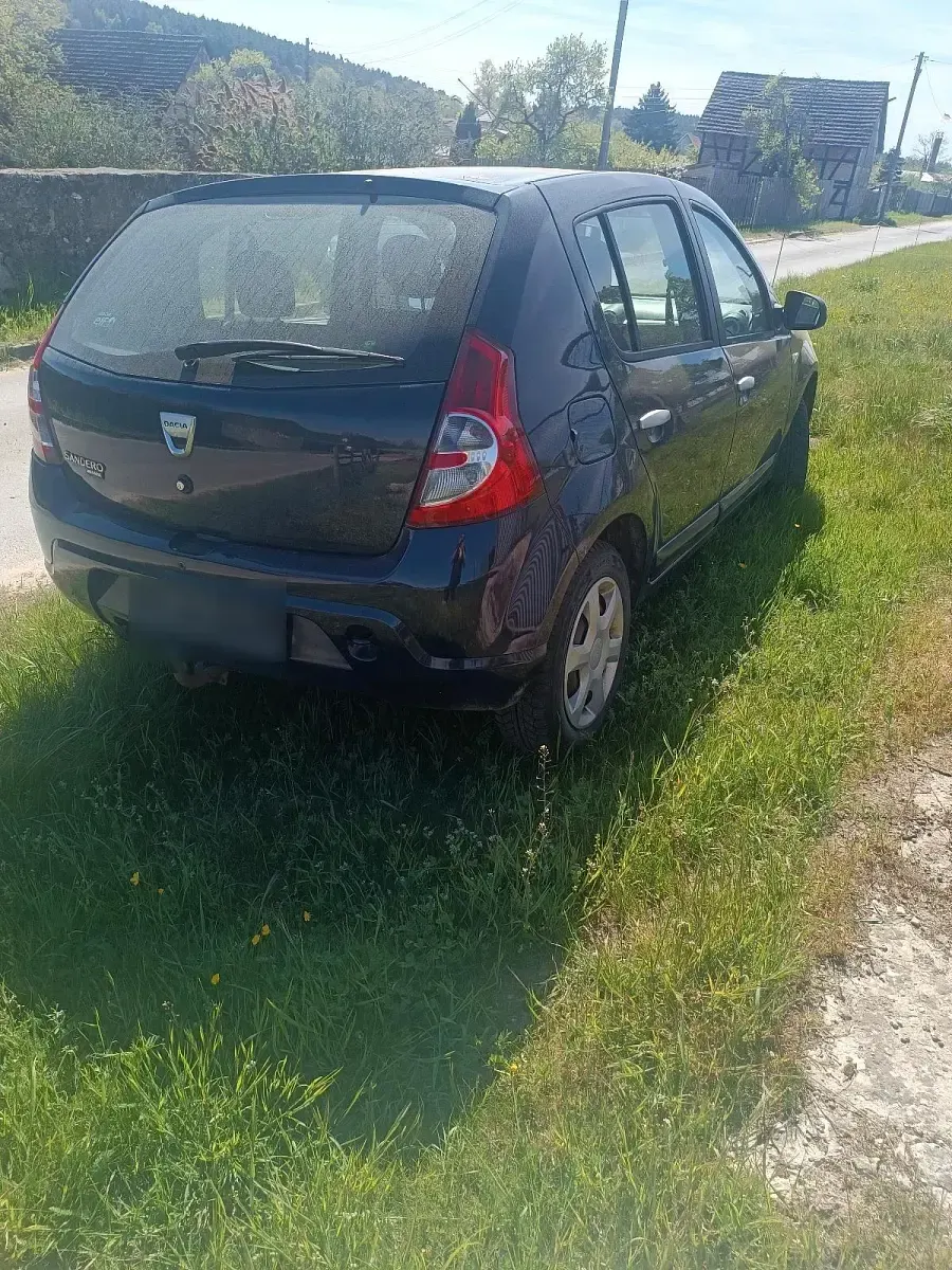 Second-hand Dacia Sandero 75 CP (55 kW) 2010 Berlinǎ