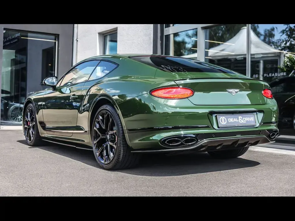 Gebraucht Bentley Continental 549 PS (403 kW) 2023 Grün