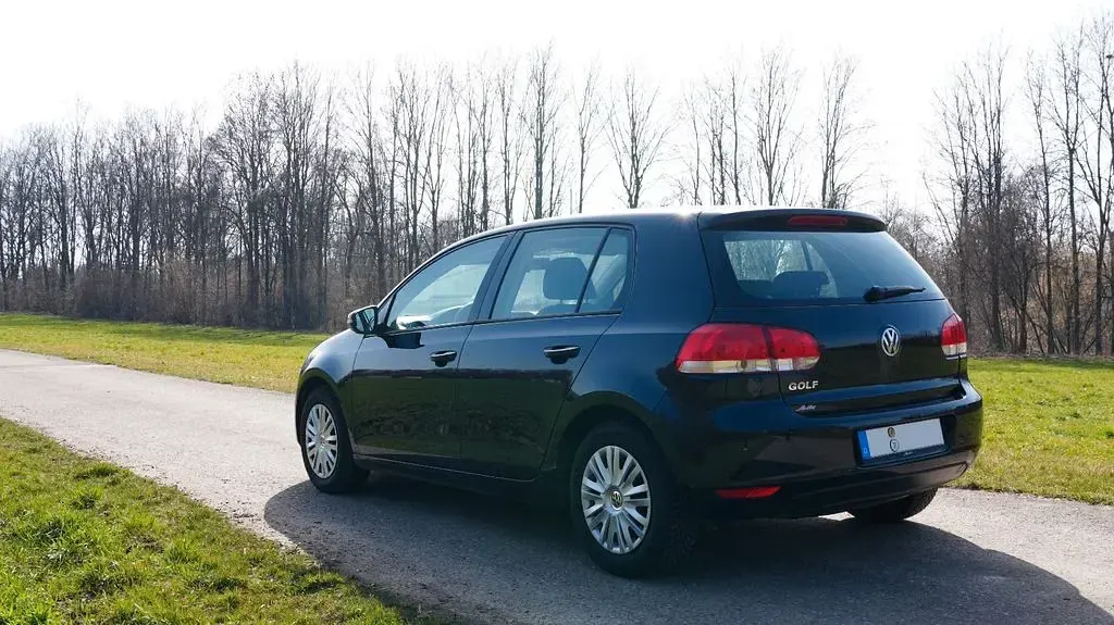 Gebraucht VW Golf VI Trendline 80 PS (58 kW) 2009 Schwarz Limousine