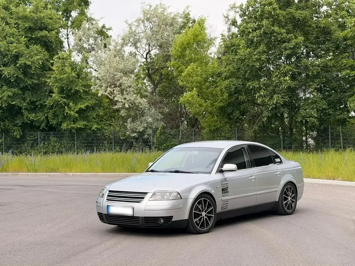 Gebraucht VW Passat 105 PS (77 kW) 2003 Grau Limousine