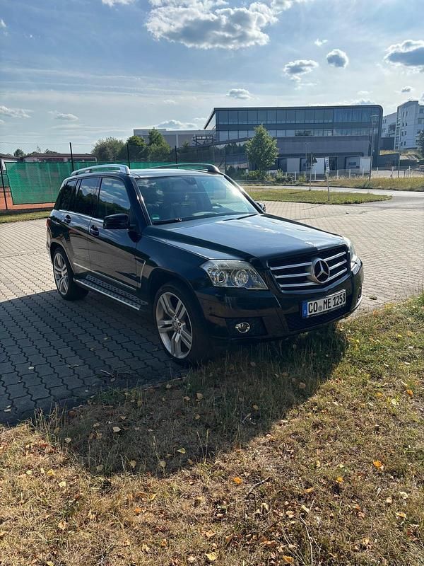 Schwarz Gebraucht 2008 Mercedes GLK320 SUV | 11.011 € (Guter Preis) - Bild 1/4