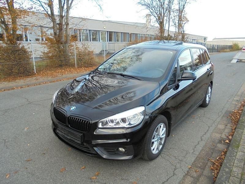 Schwarz Gebraucht 2017 BMW 218 Advantage Limousine | 12.350 € (Fairer Preis) - Bild 1/4