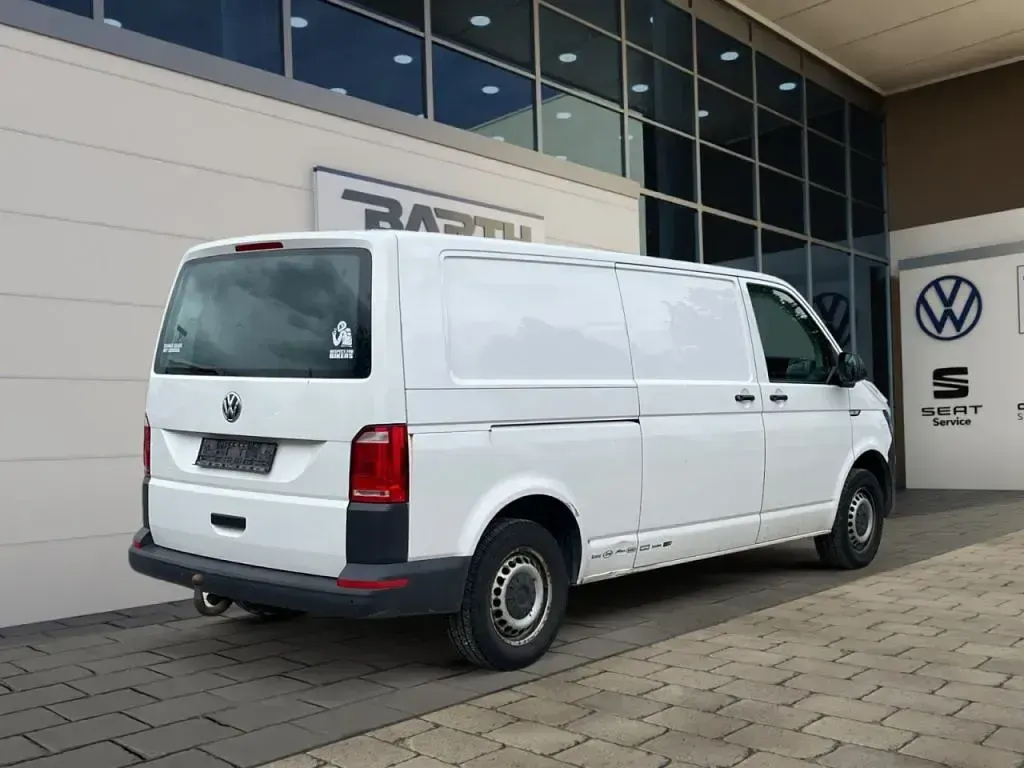 Gebraucht VW T6 150 PS (110 kW) 2018 Candyweiß Van
