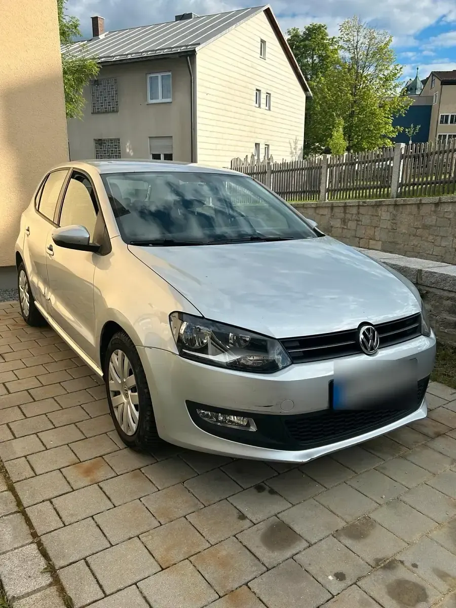 Gebraucht VW Polo 75 PS (55 kW) 2010 Grau Kleinwagen