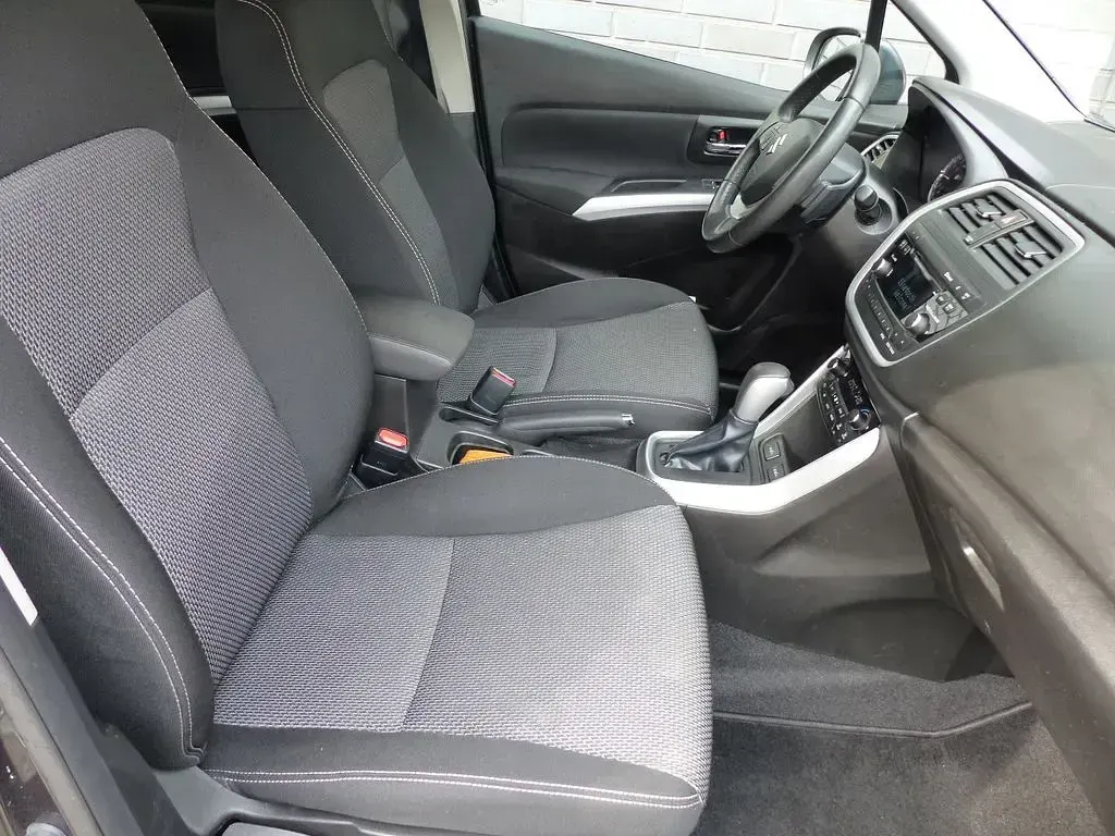 Gebraucht Suzuki SX4 S-Cross Comfort 120 PS (88 kW) 2015 Schwarz SUV
