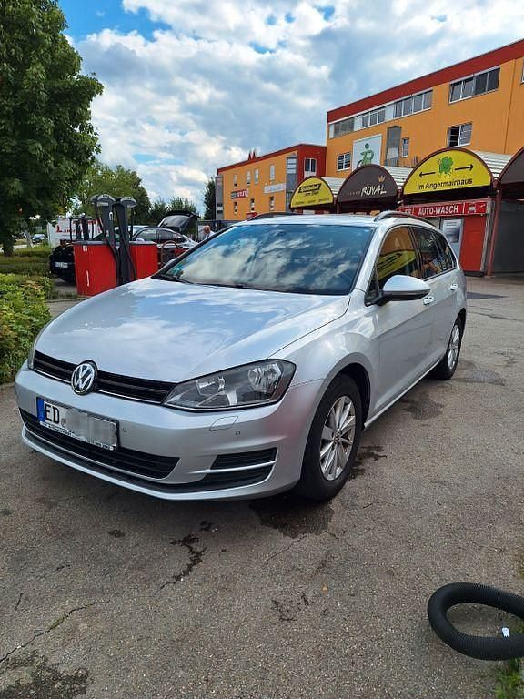 Silber Gebraucht 2014 VW Golf VII Comfortline Kombi | 7.000 € (Guter Preis) - Bild 1/4