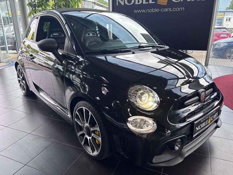 Scorpione schwarz Neu 2024 Abarth 695C Turismo Cabrio | 35.490 € (Fairer Preis) - Bild 1/4